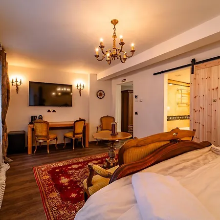 Golden Eagle Deluxe At Charles Bridge 4*