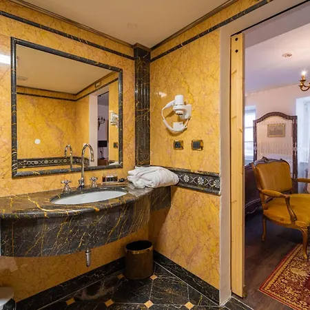 Golden Eagle Deluxe At Charles Bridge Hotel 4*